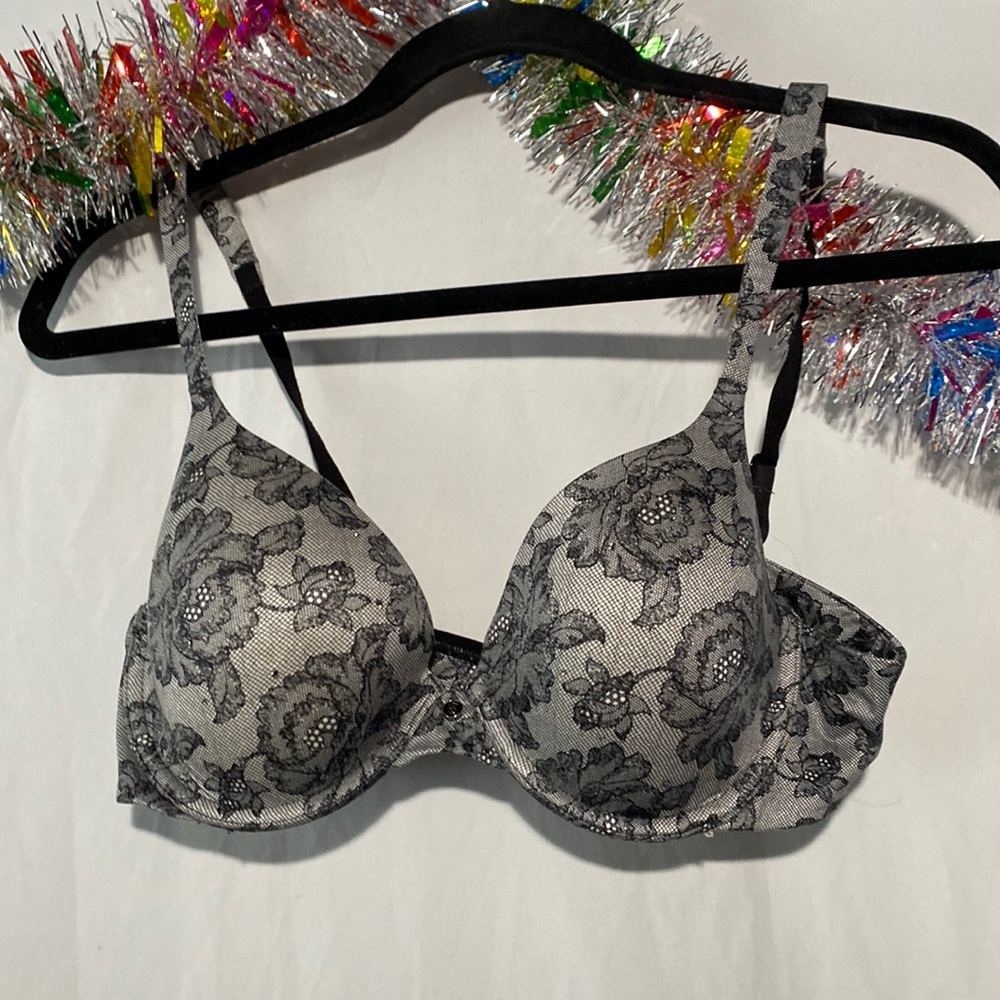 Lace Print Perfect Coverage 36B VS bra